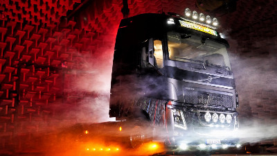 Beitragsbild - Volvo versteigert Heavy Metal Truck
