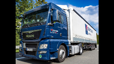 Beitragsbild - Weggefährte LKW Fahrer  m w d