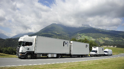 Beitragsbild - Kunst   LKW   Fahrer in