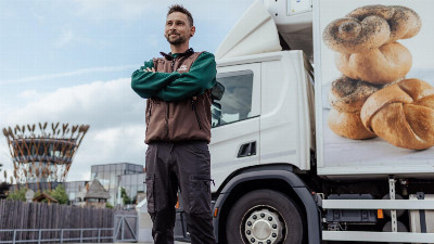 Beitragsbild - LKW Fahrer in  m w d