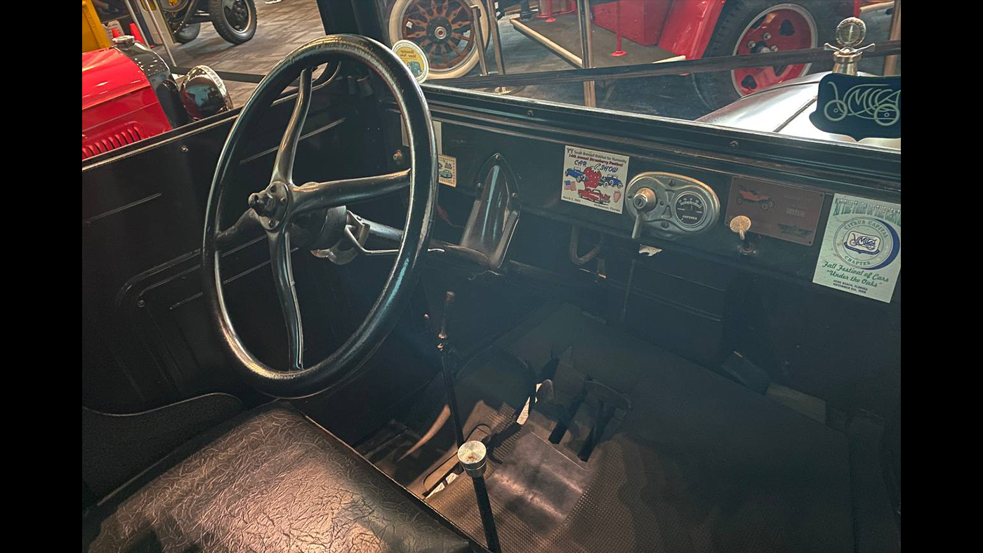 Slideshow Bild - 1931 Ford Model “AA” Fire Truck
