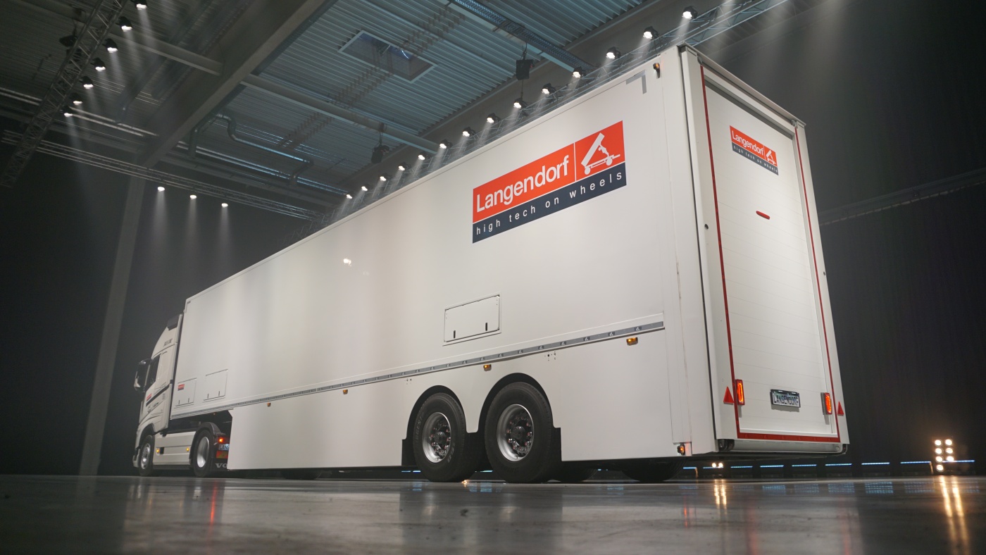 Slideshow Bild - Langendorf - City Flexliner Kofferauflieger