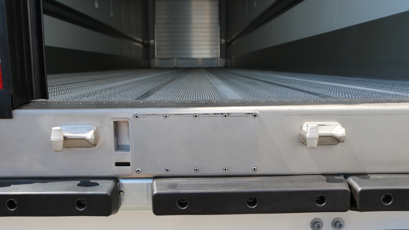 Slideshow Bild - Schmitz Cargobull - Türverschlusssystem TL4