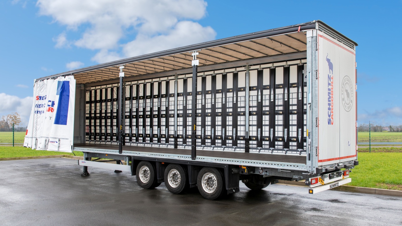 Slideshow Bild - Schmitz Cargobull - Power Curtain Plus